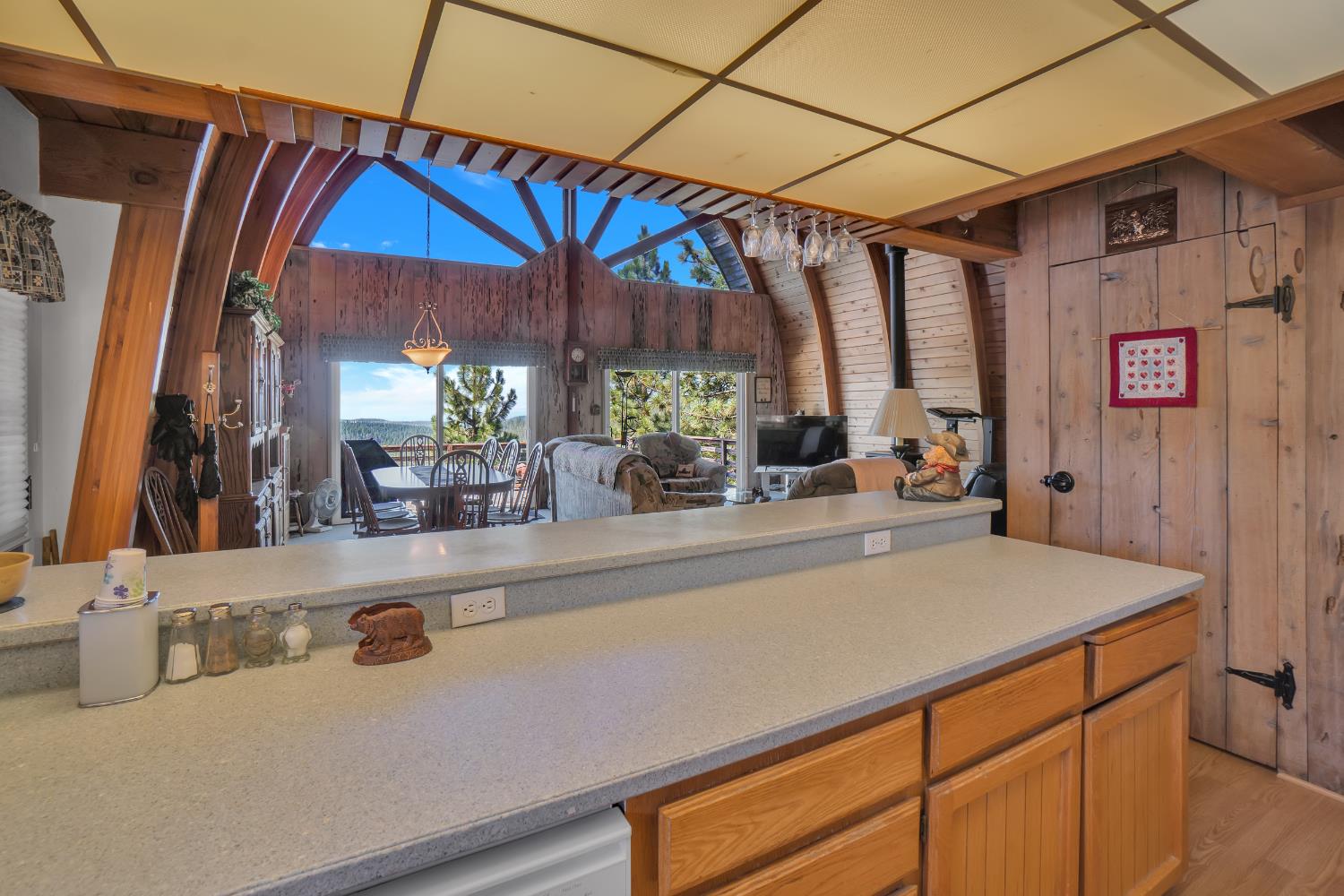 Detail Gallery Image 12 of 46 For 1262 Pebble Beach Way, Arnold,  CA 95223 - 3 Beds | 3 Baths