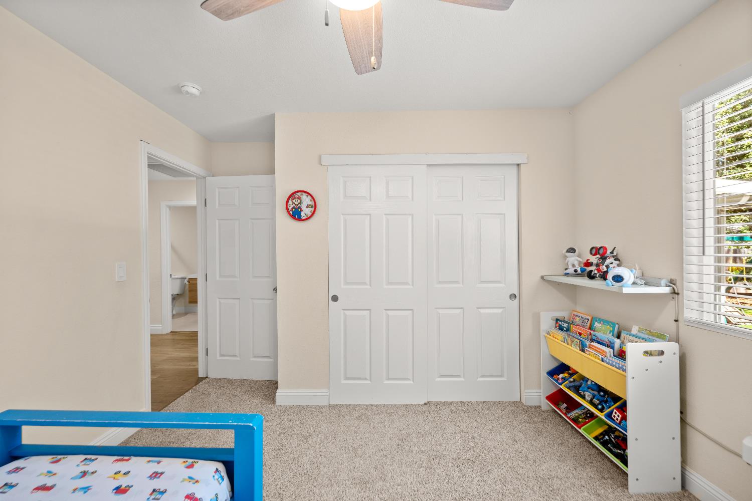 Detail Gallery Image 33 of 60 For 6936 Kon Tiki Dr, Orangevale,  CA 95662 - 4 Beds | 2/1 Baths