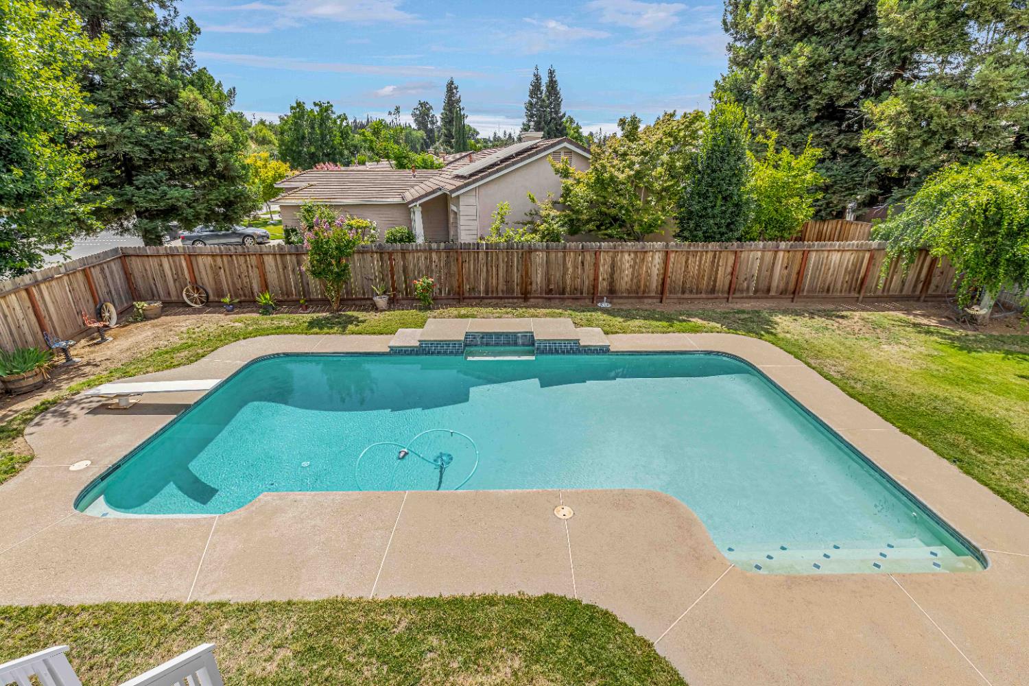 Detail Gallery Image 2 of 32 For 7003 Royal Links Dr, Riverbank,  CA 95367 - 4 Beds | 2/1 Baths