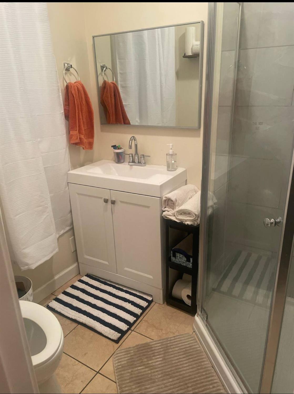 Detail Gallery Image 10 of 12 For 159 John, Oakland,  CA 94611 - 2 Beds | 1 Baths