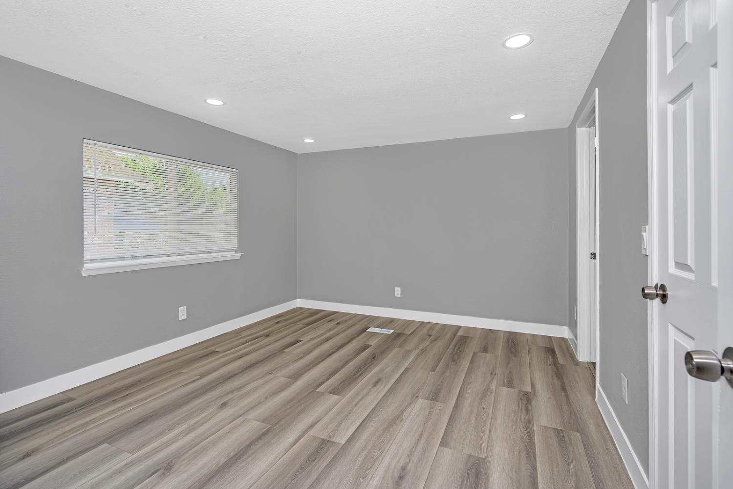 Detail Gallery Image 19 of 39 For 8721 Laird St, Patterson,  CA 95363 - 3 Beds | 2 Baths