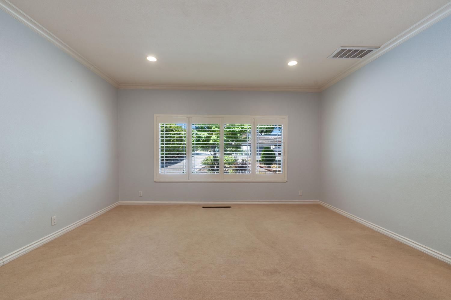 Detail Gallery Image 14 of 64 For 5352 Wedge Cir, Fair Oaks,  CA 95628 - 3 Beds | 2 Baths