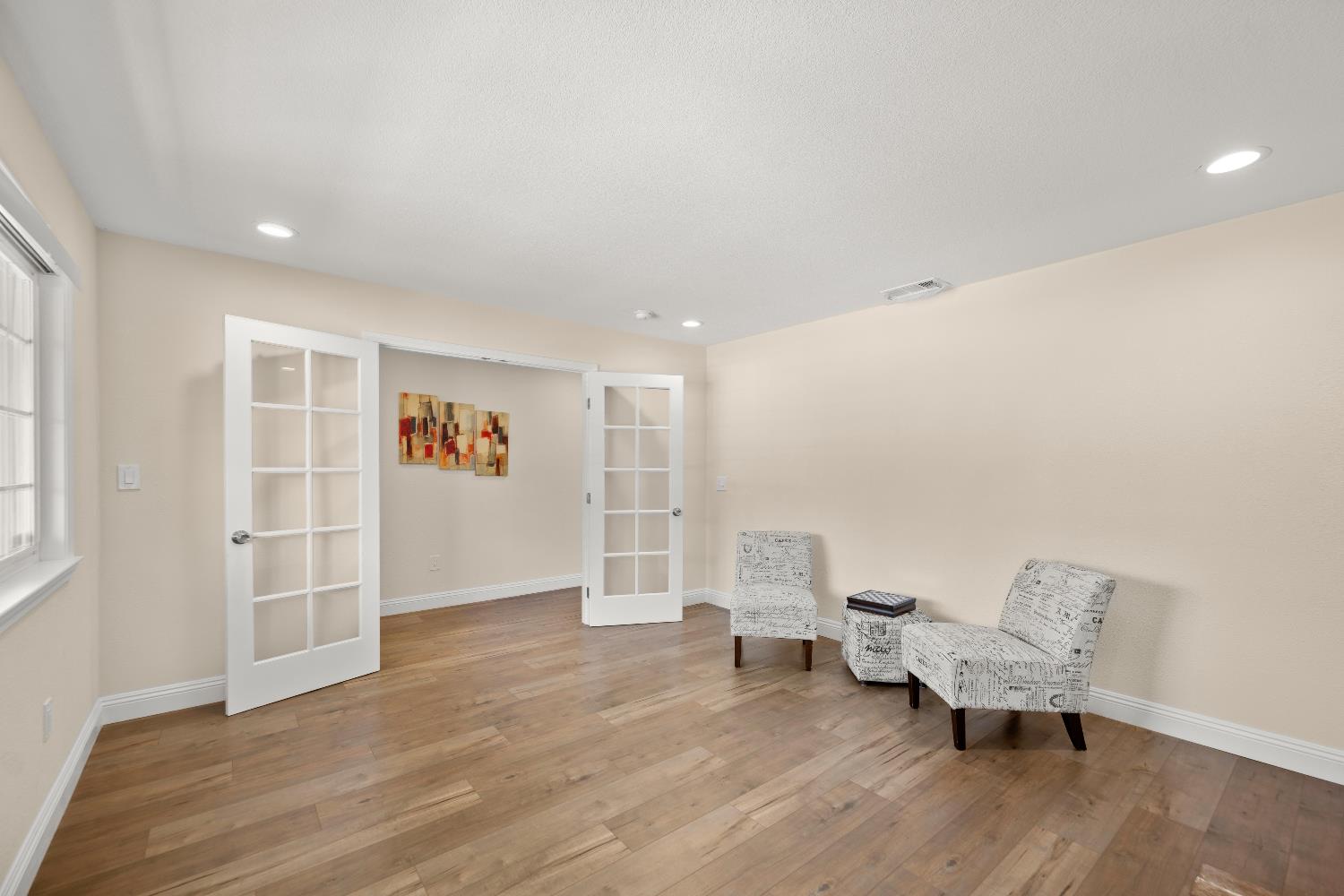 Detail Gallery Image 11 of 60 For 6936 Kon Tiki Dr, Orangevale,  CA 95662 - 4 Beds | 2/1 Baths
