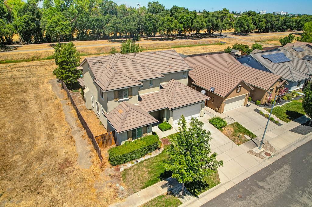 Detail Gallery Image 34 of 40 For 3096 Apache St, West Sacramento,  CA 95691 - 4 Beds | 3 Baths