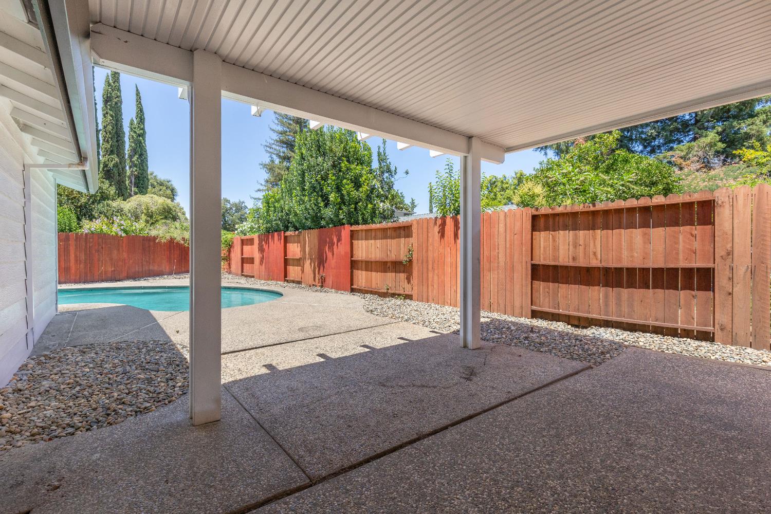 Detail Gallery Image 32 of 40 For 2537 Warrego Way, Sacramento,  CA 95826 - 4 Beds | 2/1 Baths