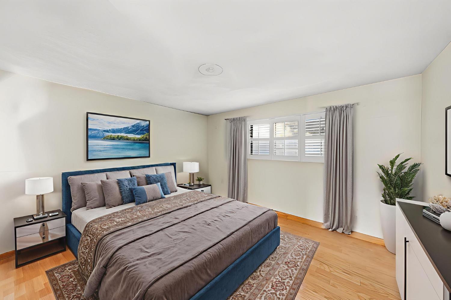 Detail Gallery Image 5 of 14 For 423 El Dorado Dr, Woodland,  CA 95695 - 4 Beds | 2 Baths