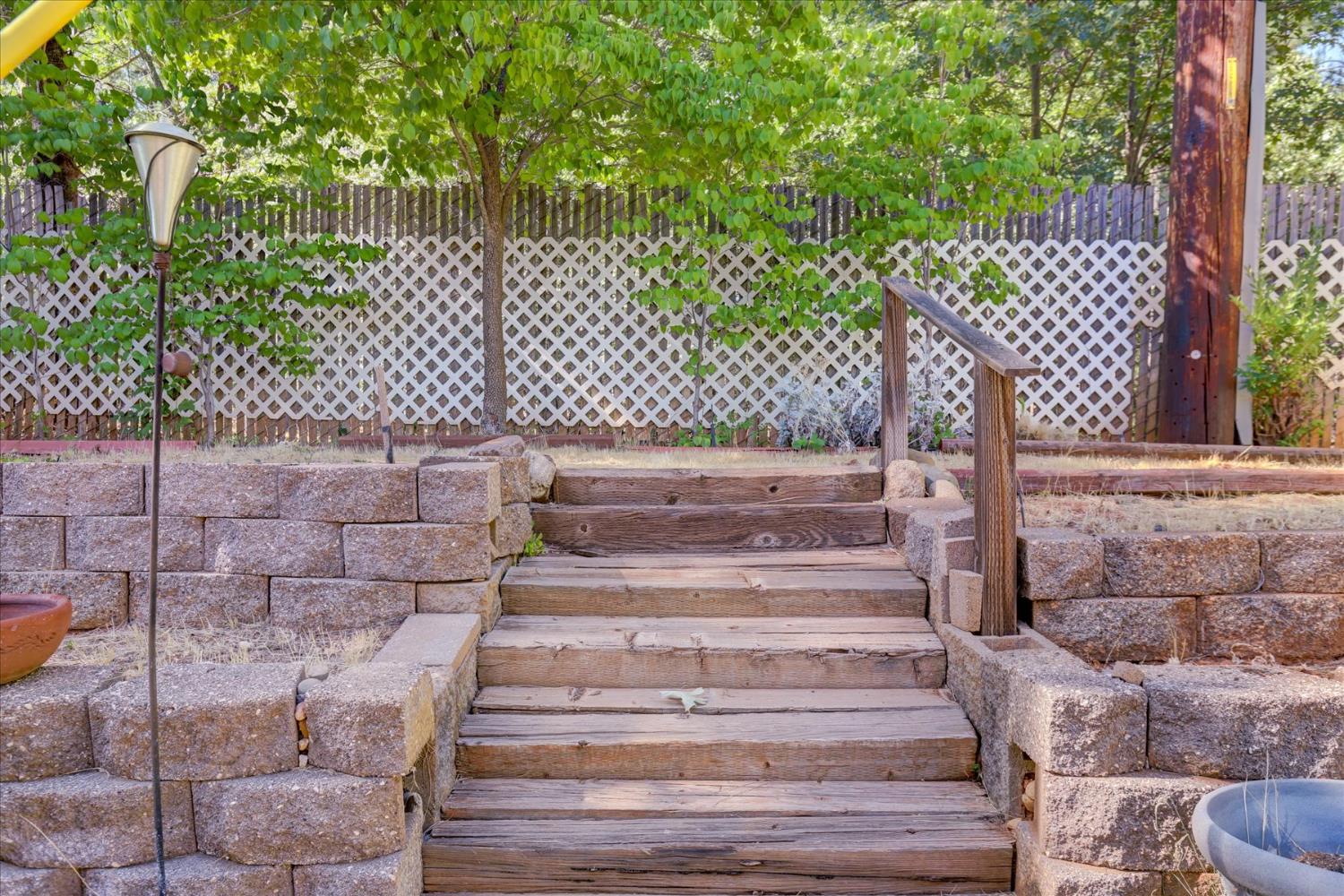 Detail Gallery Image 44 of 68 For 10046 Dalewood Way, Grass Valley,  CA 95949 - 2 Beds | 2 Baths