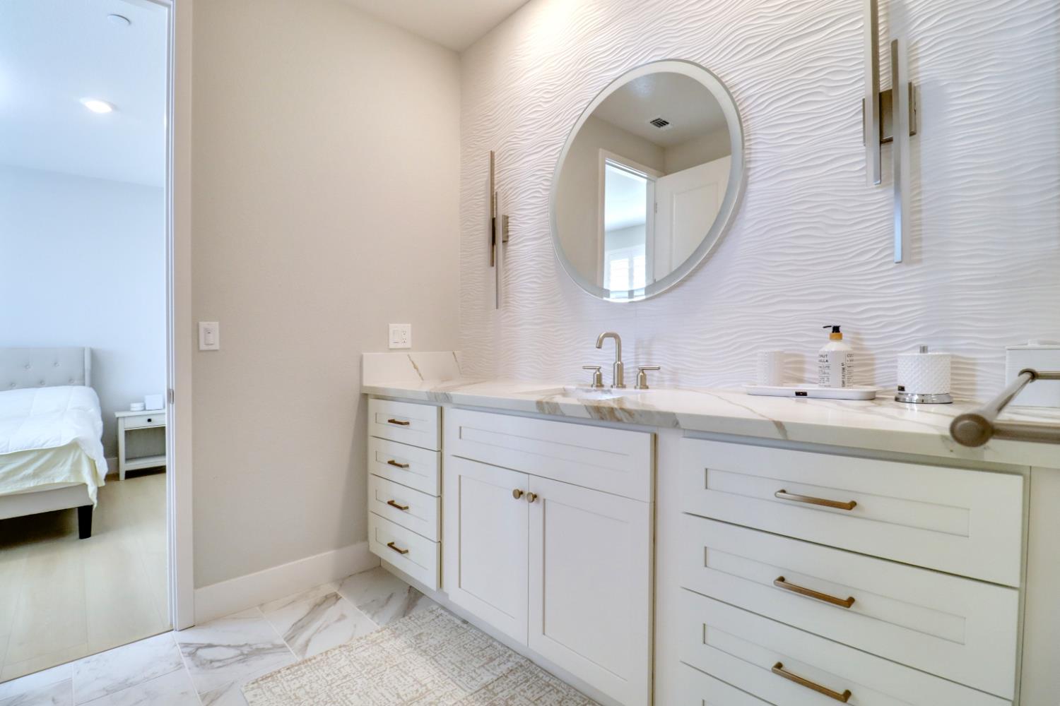Detail Gallery Image 26 of 44 For 8594 Sona Way, Elk Grove,  CA 95757 - 6 Beds | 5/1 Baths