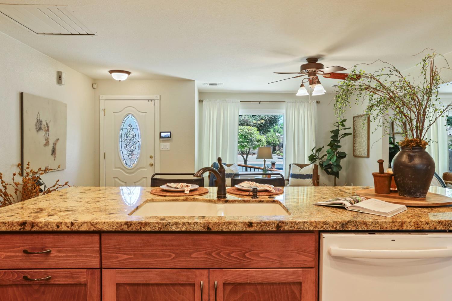 Detail Gallery Image 13 of 56 For 236 Emerson Ave, Modesto,  CA 95350 - 3 Beds | 1/1 Baths