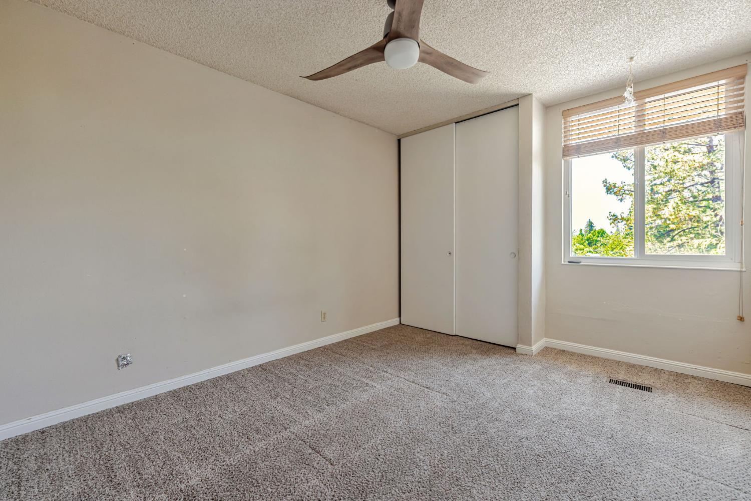 Detail Gallery Image 26 of 38 For 5544 Montia Ct, Orangevale,  CA 95662 - 4 Beds | 2/1 Baths