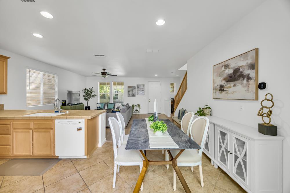Detail Gallery Image 18 of 48 For 2582 Aimonetti Ave, Sacramento,  CA 95833 - 3 Beds | 2/1 Baths