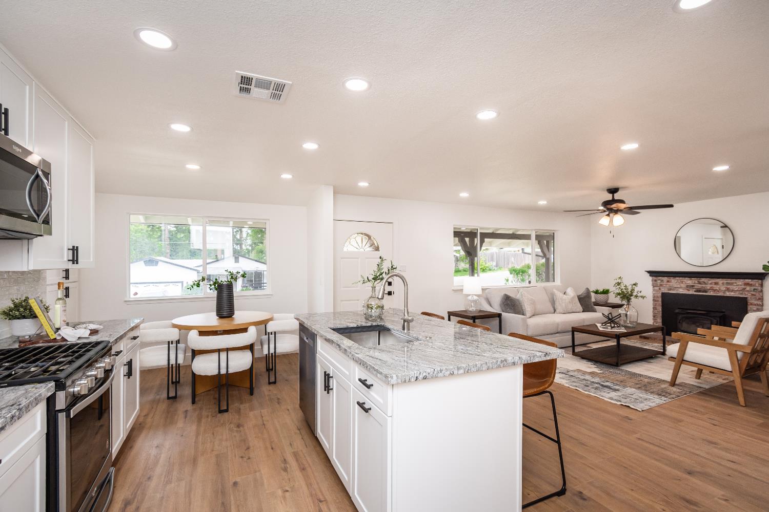 Detail Gallery Image 30 of 62 For 4924 Buena Vista Ave, Fair Oaks,  CA 95628 - 3 Beds | 2 Baths