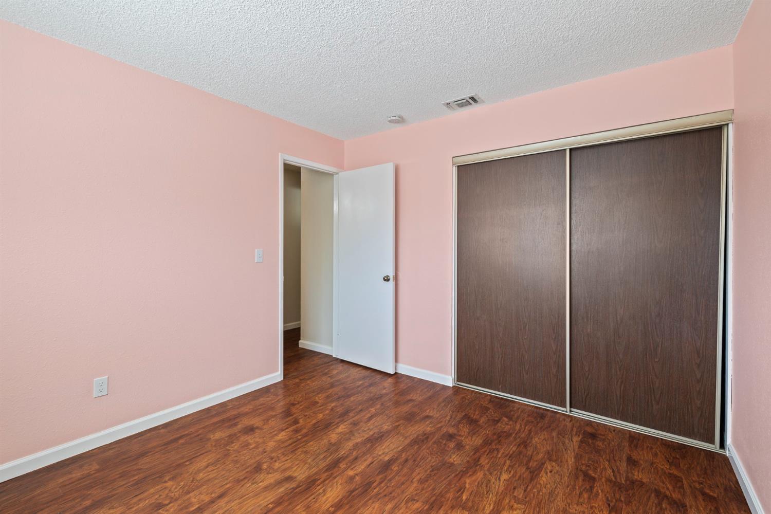 Detail Gallery Image 24 of 32 For 3331 Calico Ct, Sacramento,  CA 95826 - 3 Beds | 2 Baths