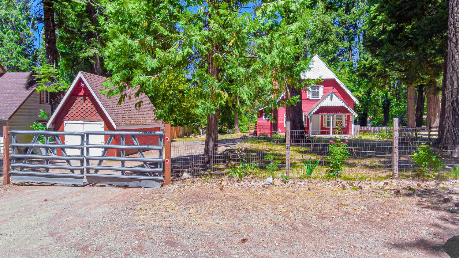 Detail Gallery Image 3 of 25 For 6195 Pony Express Trl, Pollock Pines,  CA 95726 - 2 Beds | 2 Baths