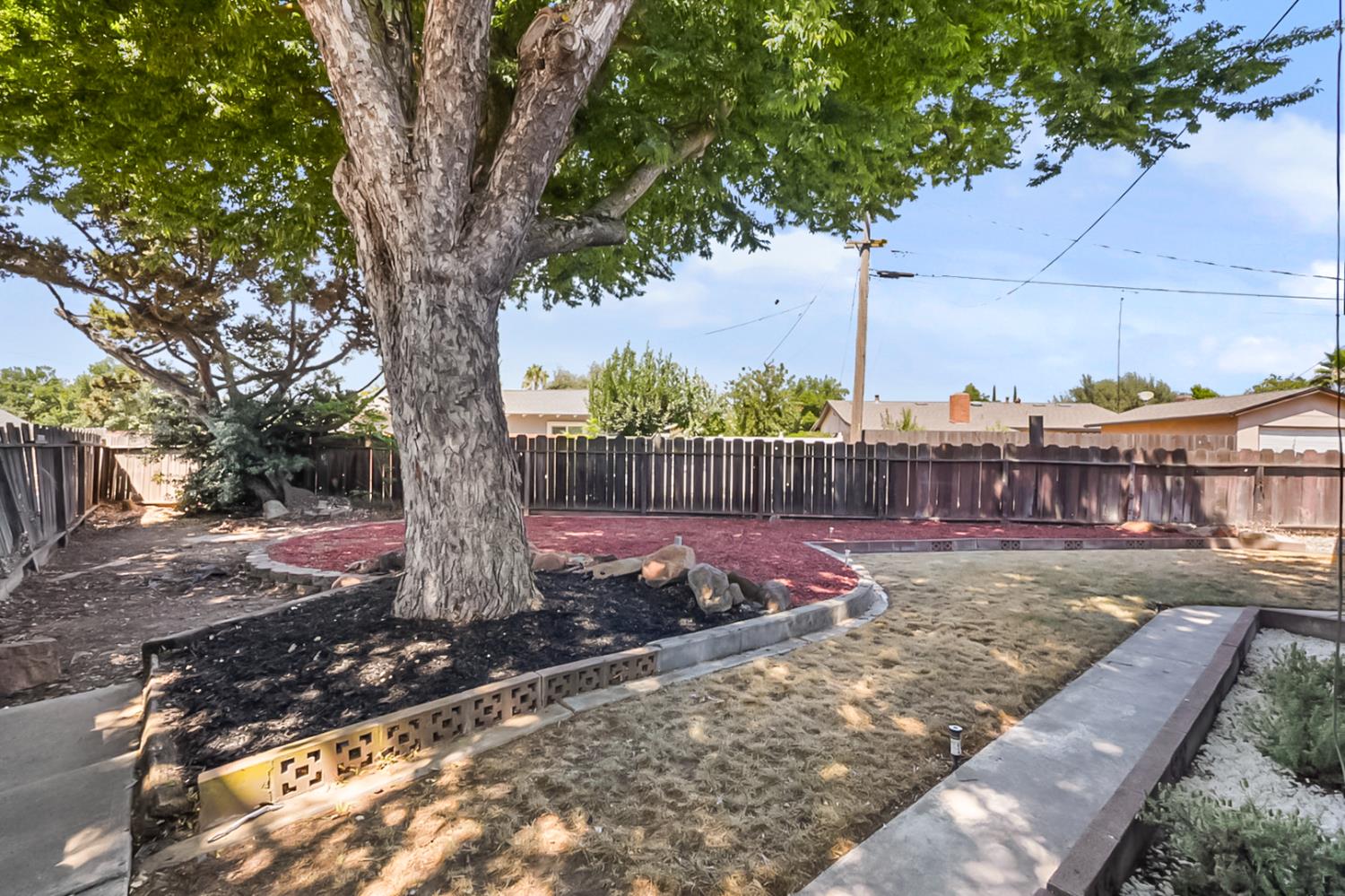 Detail Gallery Image 23 of 28 For 904 Tahoe Dr, Modesto,  CA 95350 - 3 Beds | 2 Baths