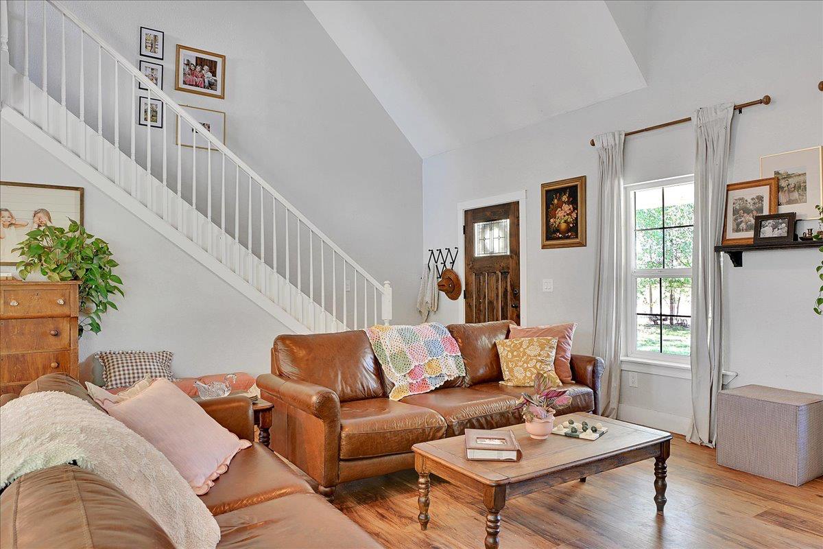 Detail Gallery Image 10 of 45 For 2724 State Highway 20, Marysville,  CA 95901 - 3 Beds | 2 Baths