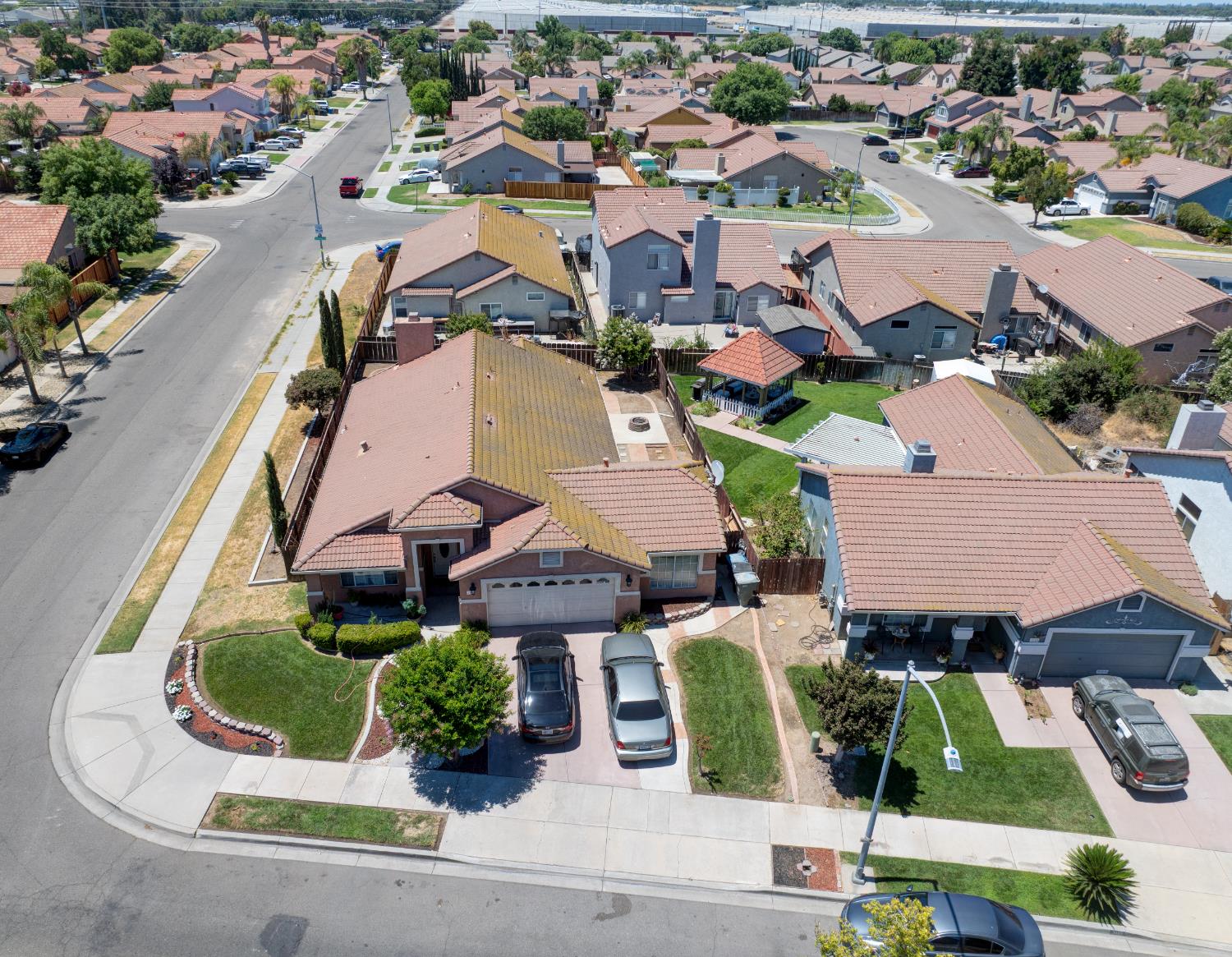 Detail Gallery Image 6 of 31 For 3129 Malik Ave, Ceres,  CA 95307 - 4 Beds | 2 Baths