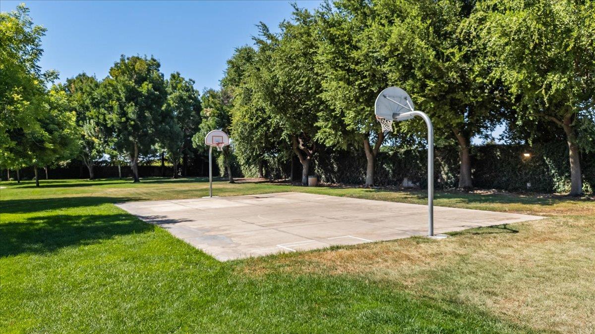 Detail Gallery Image 70 of 72 For 2520 Carnival Dr, Turlock,  CA 95380 - 5 Beds | 3 Baths
