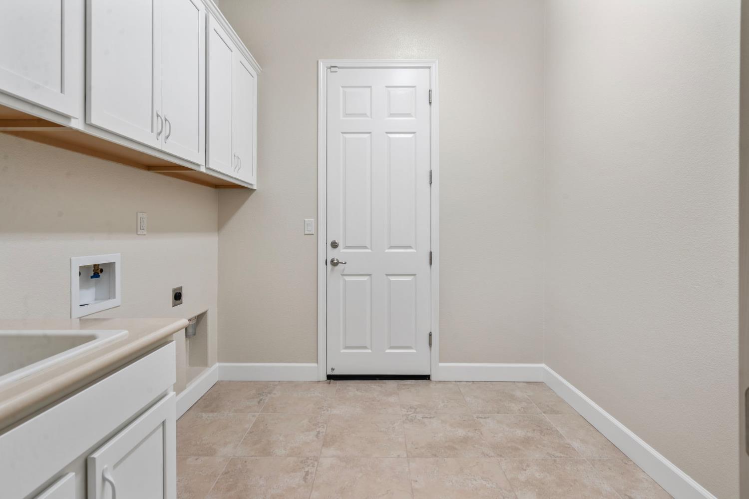 Detail Gallery Image 31 of 55 For 1264 Elm Ridge St, Manteca,  CA 95336 - 3 Beds | 2/1 Baths
