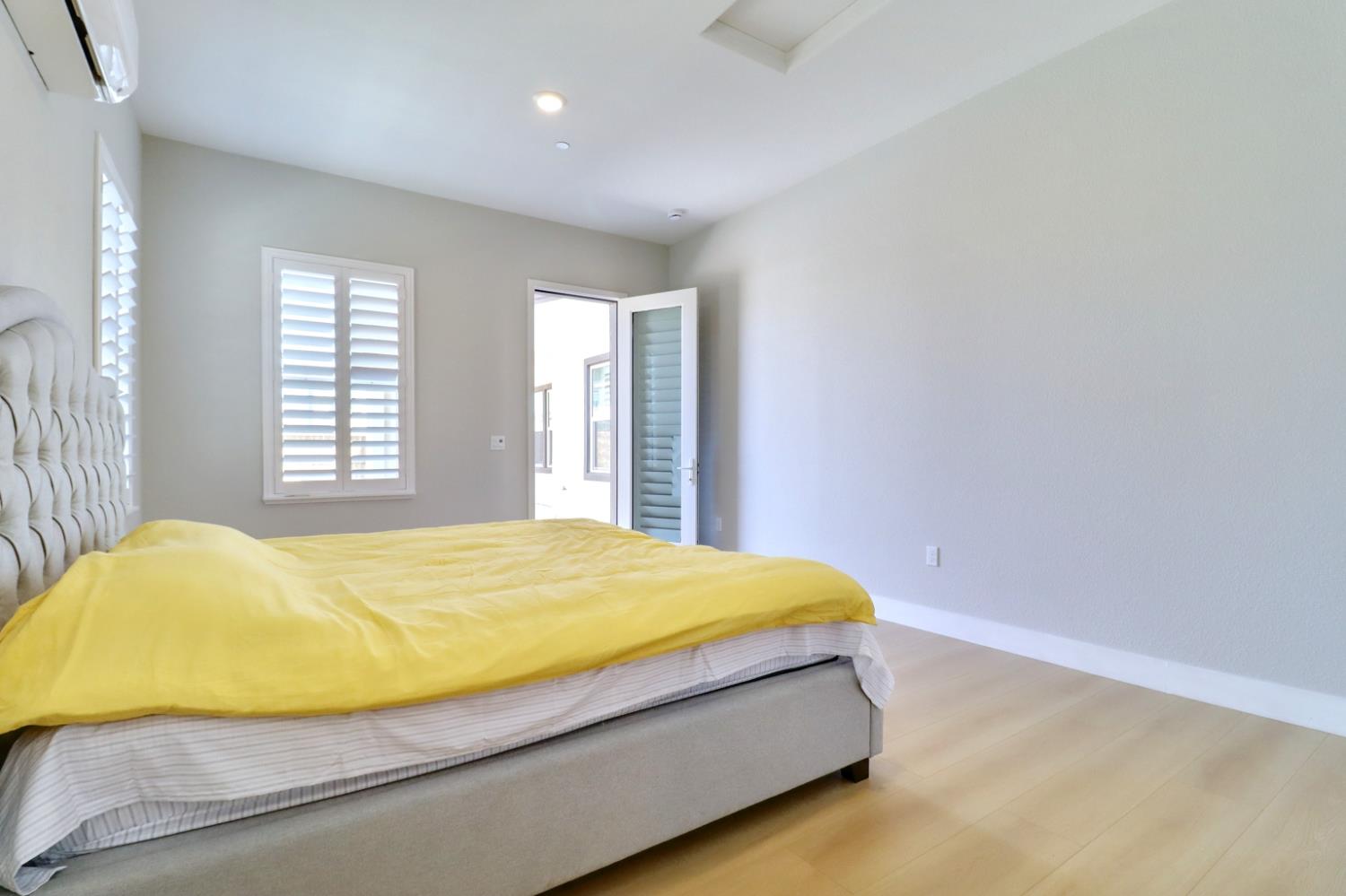 Detail Gallery Image 19 of 44 For 8594 Sona Way, Elk Grove,  CA 95757 - 6 Beds | 5/1 Baths