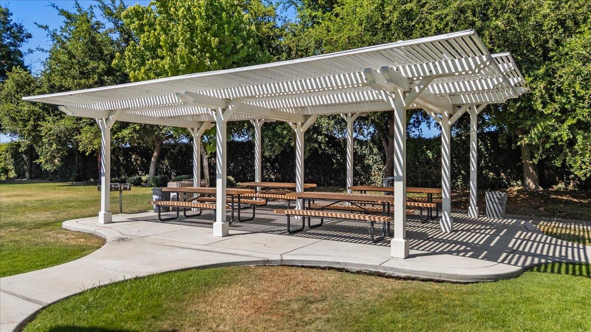 Detail Gallery Image 67 of 72 For 2520 Carnival Dr, Turlock,  CA 95380 - 5 Beds | 3 Baths