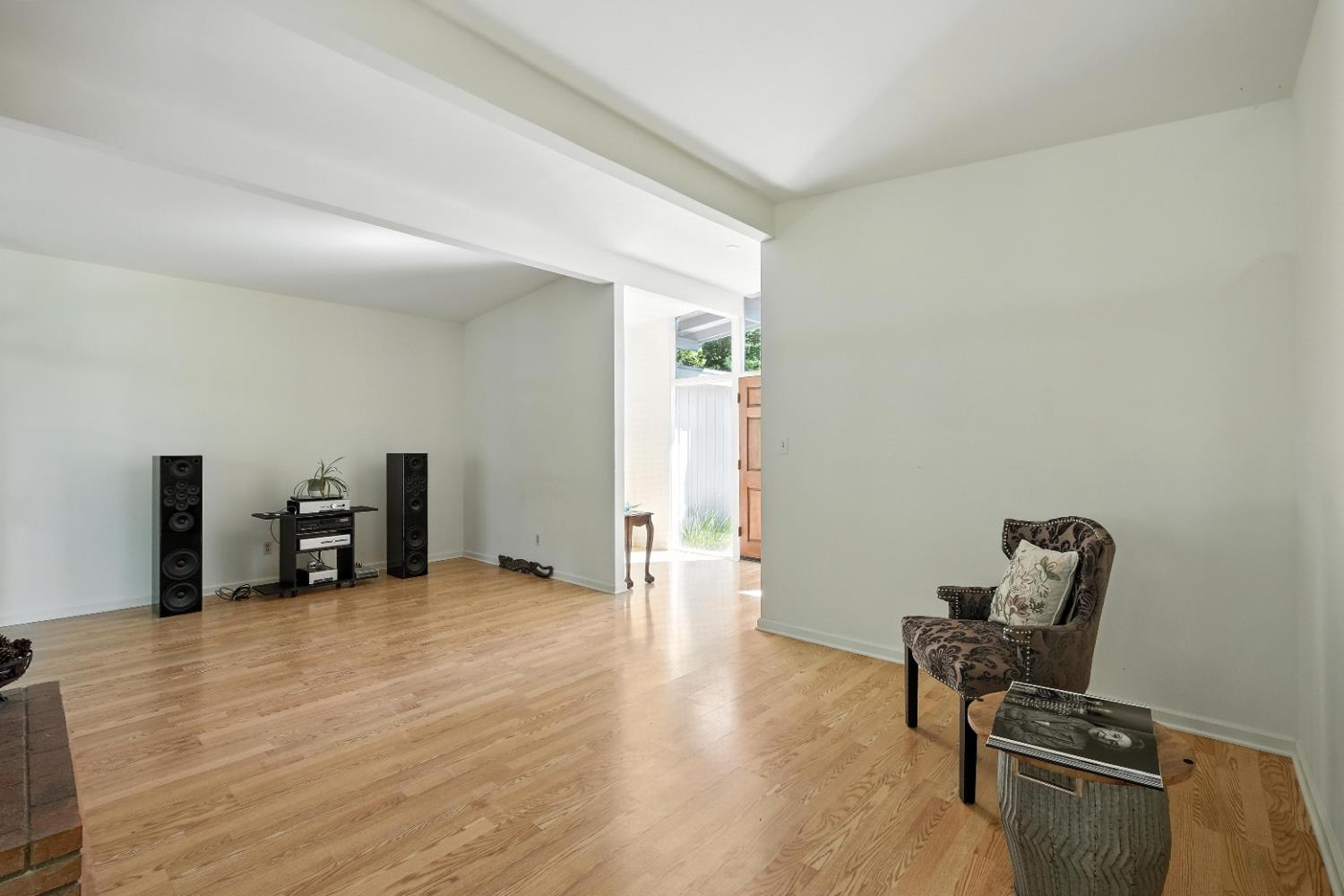 Detail Gallery Image 6 of 40 For 3896 Arrowhead Dr, El Dorado Hills,  CA 95762 - 4 Beds | 2 Baths