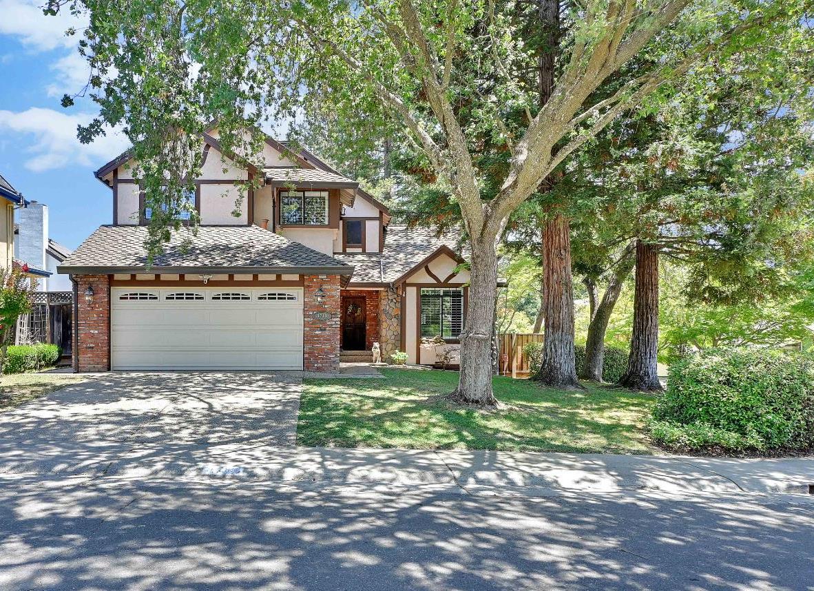 Detail Gallery Image 1 of 62 For 4710 Dea Way, Fair Oaks,  CA 95628 - 4 Beds | 3 Baths