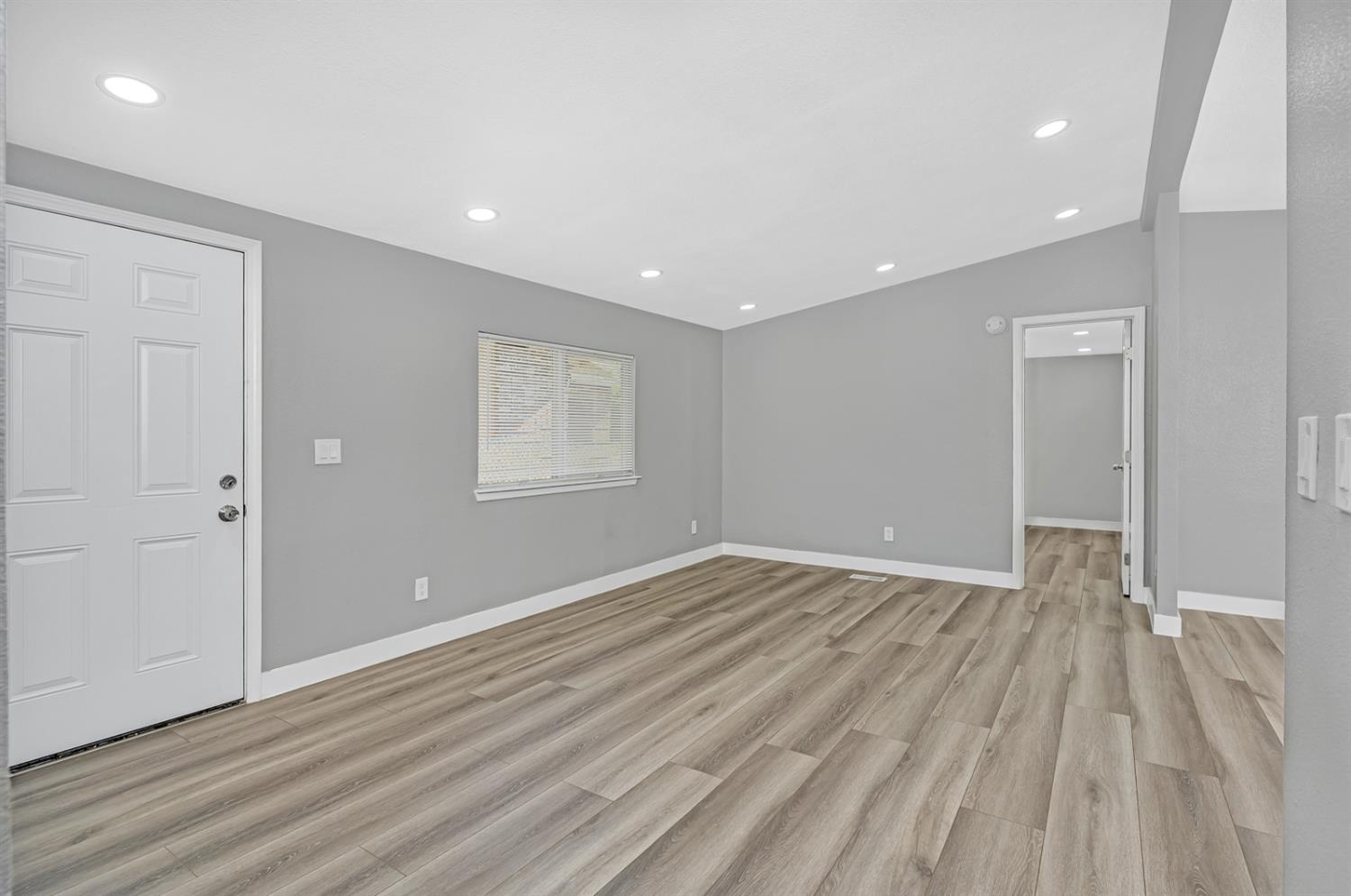 Detail Gallery Image 28 of 39 For 8721 Laird St, Patterson,  CA 95363 - 3 Beds | 2 Baths