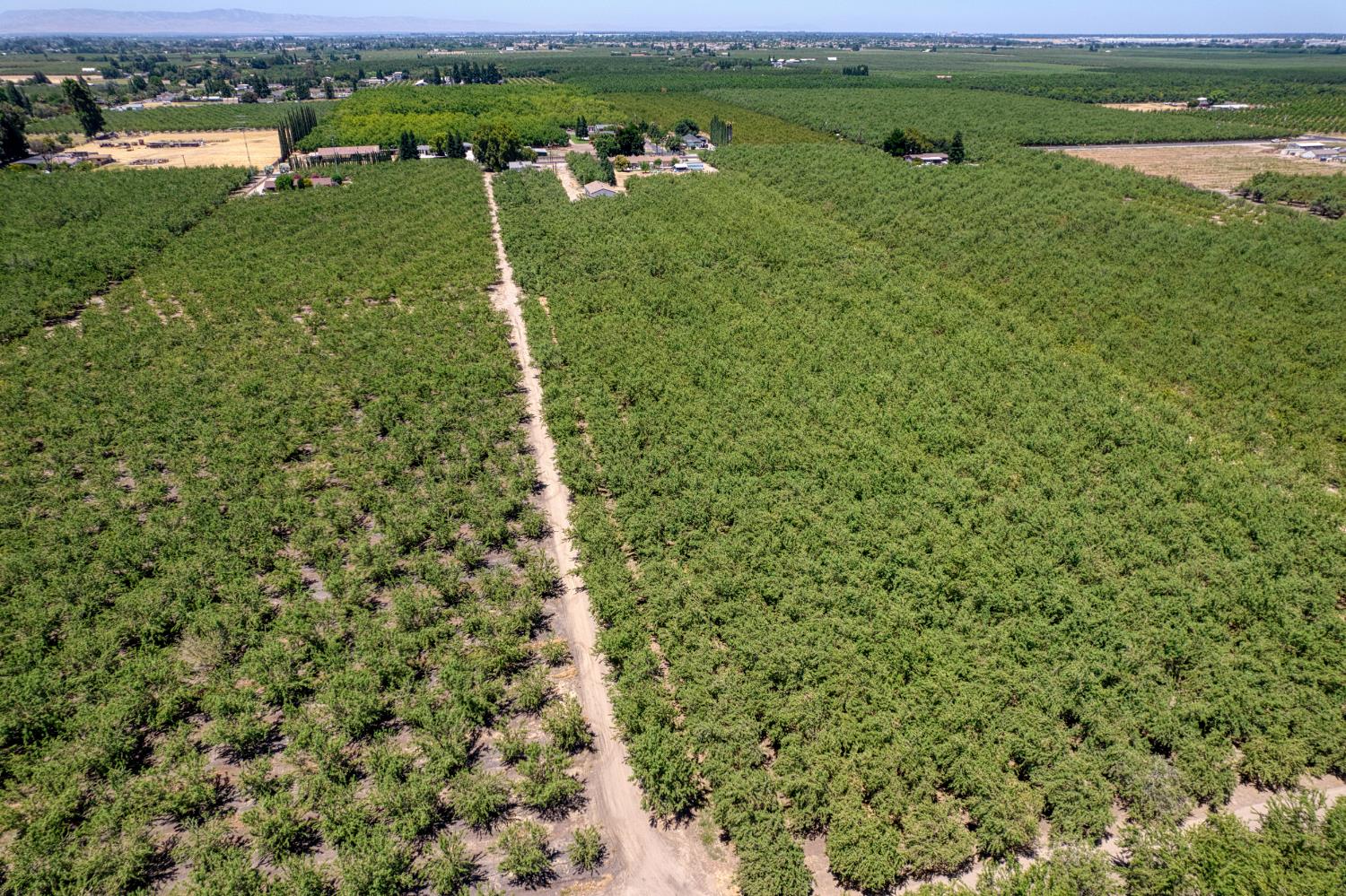 Detail Gallery Image 20 of 25 For 3030 Pioneer Rd, Hughson,  CA 95326 - 3 Beds | 1 Baths
