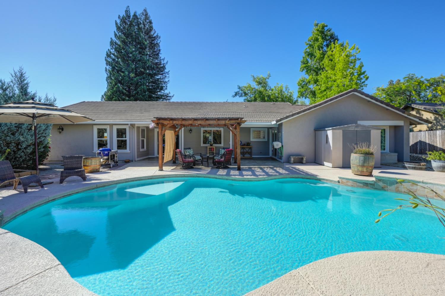 Detail Gallery Image 35 of 42 For 2421 Huckleberry Ln, Valley Springs,  CA 95252 - 3 Beds | 2 Baths