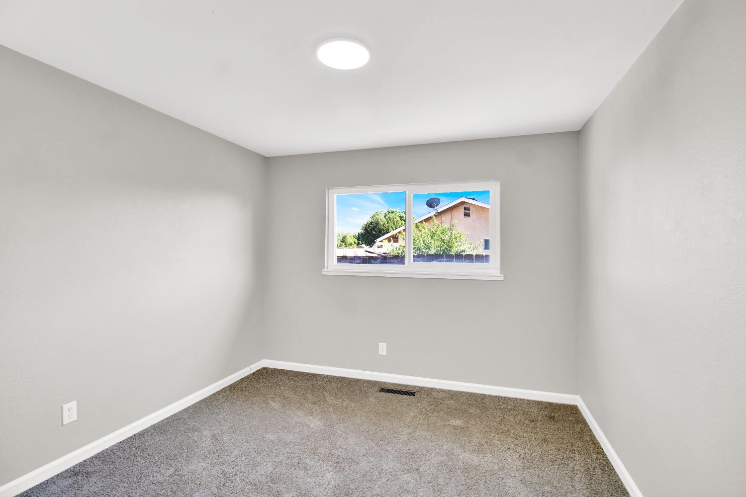 Detail Gallery Image 30 of 45 For 3212 Lotus Ct, Ceres,  CA 95307 - 3 Beds | 2 Baths