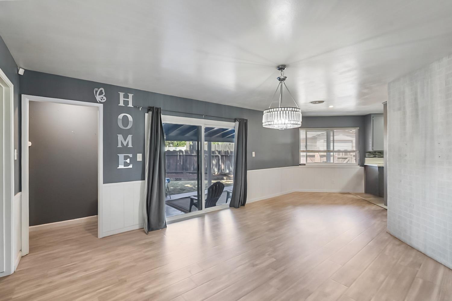 Detail Gallery Image 6 of 28 For 904 Tahoe Dr, Modesto,  CA 95350 - 3 Beds | 2 Baths