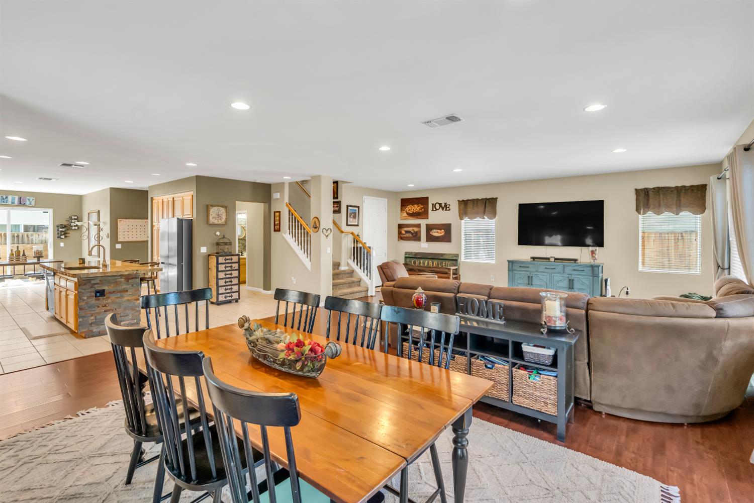 Detail Gallery Image 11 of 53 For 3962 Martis St, West Sacramento,  CA 95691 - 4 Beds | 2/1 Baths