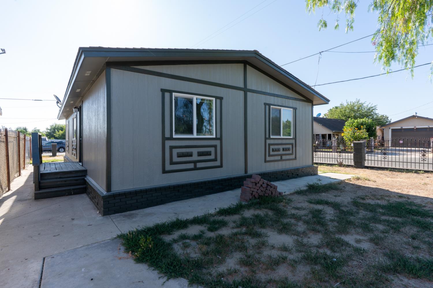 Detail Gallery Image 7 of 39 For 8721 Laird St, Patterson,  CA 95363 - 3 Beds | 2 Baths