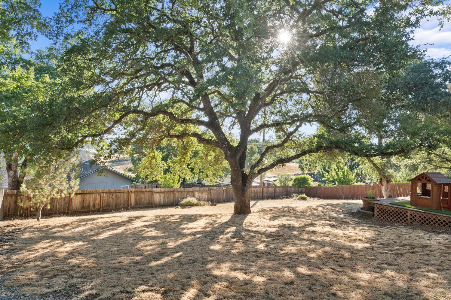 Detail Gallery Image 23 of 29 For 3960 Rustic Rd, Cameron Park,  CA 95682 - 3 Beds | 2 Baths