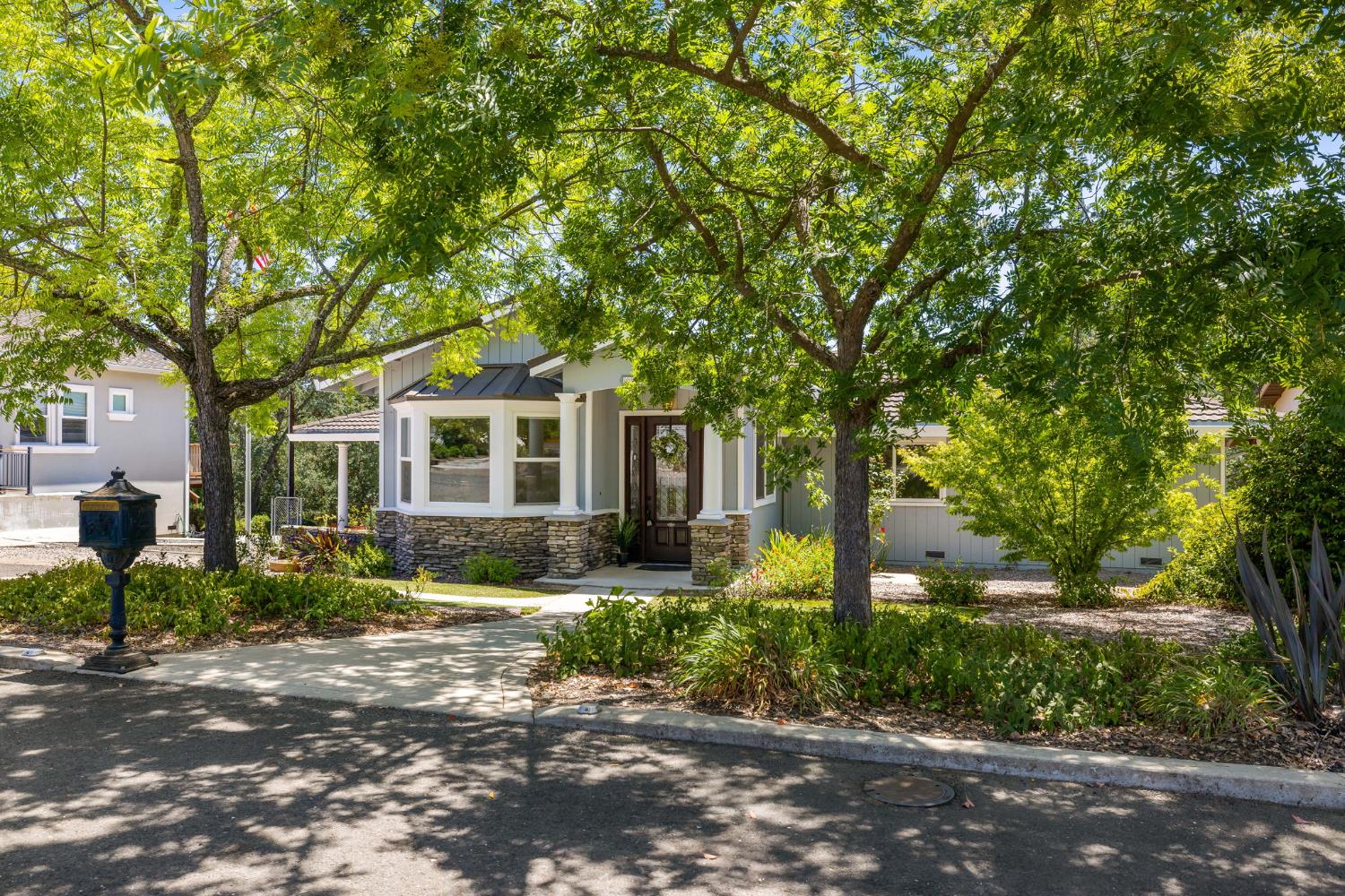 Detail Gallery Image 3 of 68 For 9480 Twin Lakes Ave, Orangevale,  CA 95662 - 3 Beds | 2 Baths