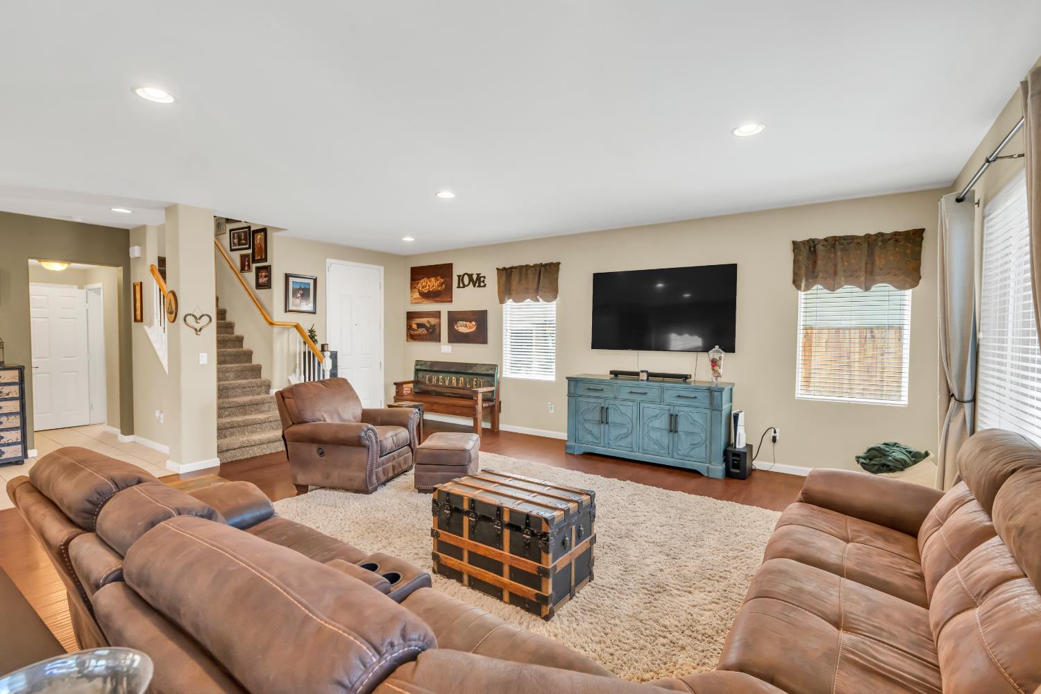 Detail Gallery Image 9 of 53 For 3962 Martis St, West Sacramento,  CA 95691 - 4 Beds | 2/1 Baths