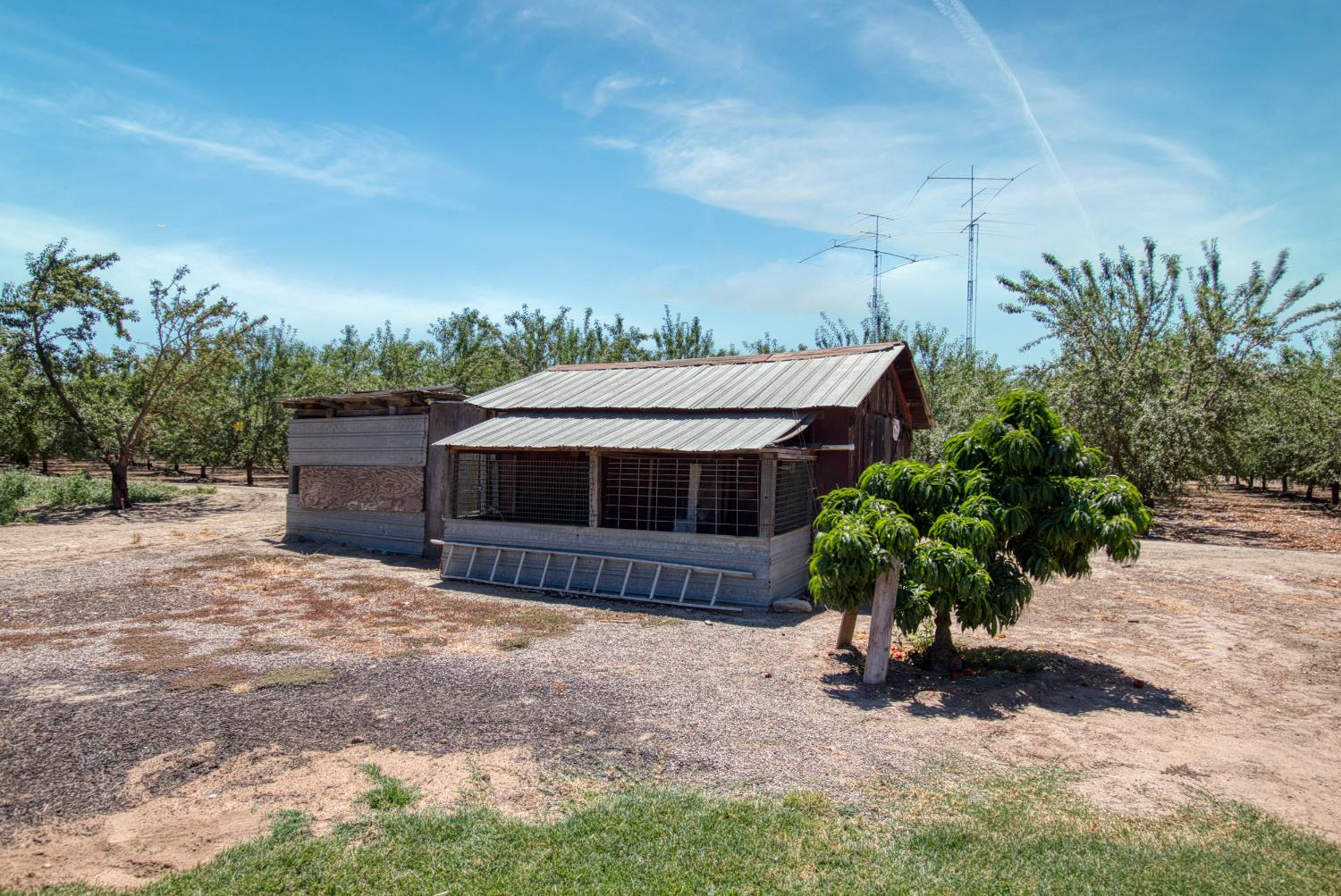 Detail Gallery Image 22 of 25 For 3030 Pioneer Rd, Hughson,  CA 95326 - 3 Beds | 1 Baths