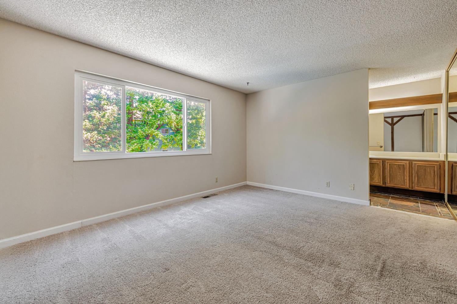 Detail Gallery Image 22 of 38 For 5544 Montia Ct, Orangevale,  CA 95662 - 4 Beds | 2/1 Baths
