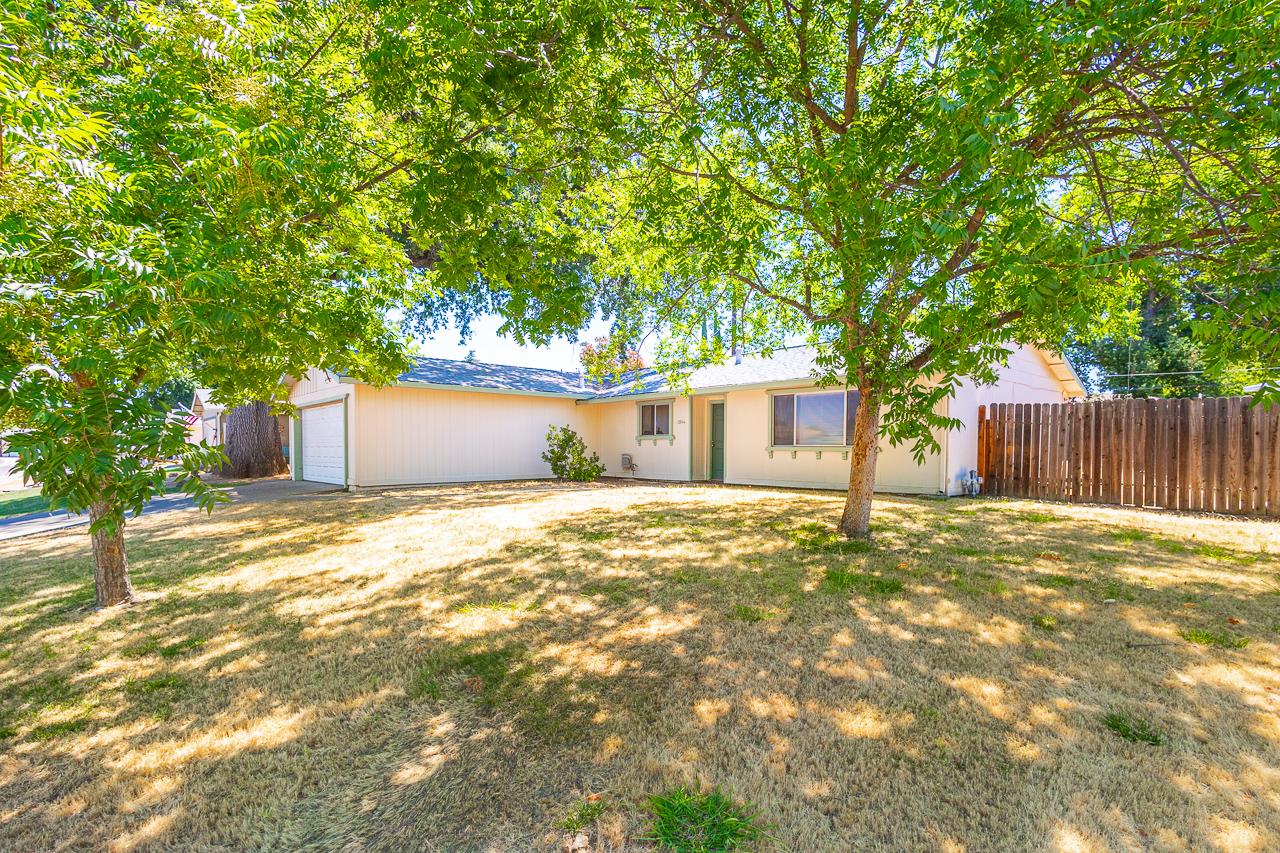Detail Gallery Image 2 of 24 For 6944 Franela Way, Citrus Heights,  CA 95621 - 3 Beds | 1/1 Baths