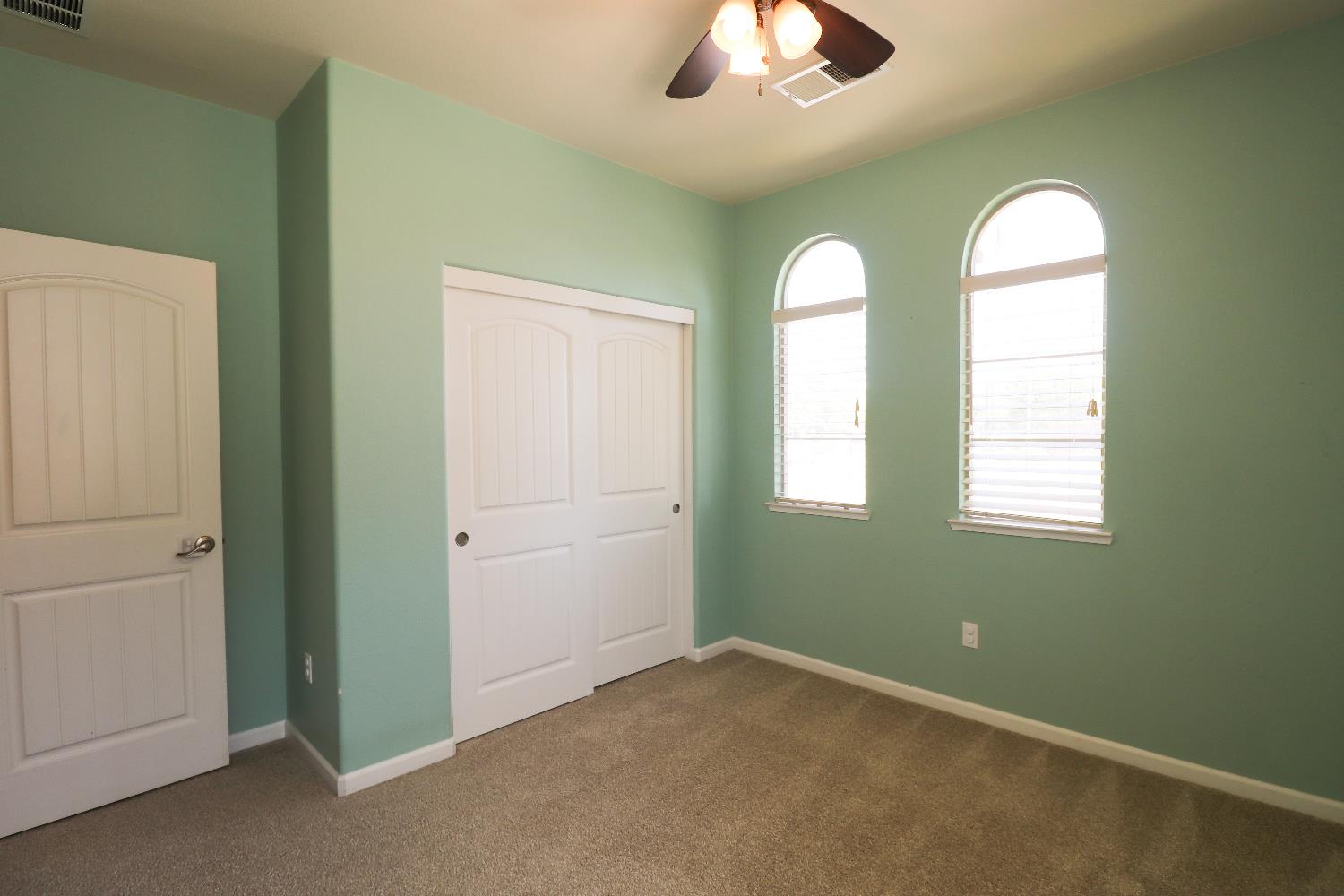 Detail Gallery Image 14 of 32 For 1455 Rock Springs Ave, Manteca,  CA 95337 - 4 Beds | 3 Baths