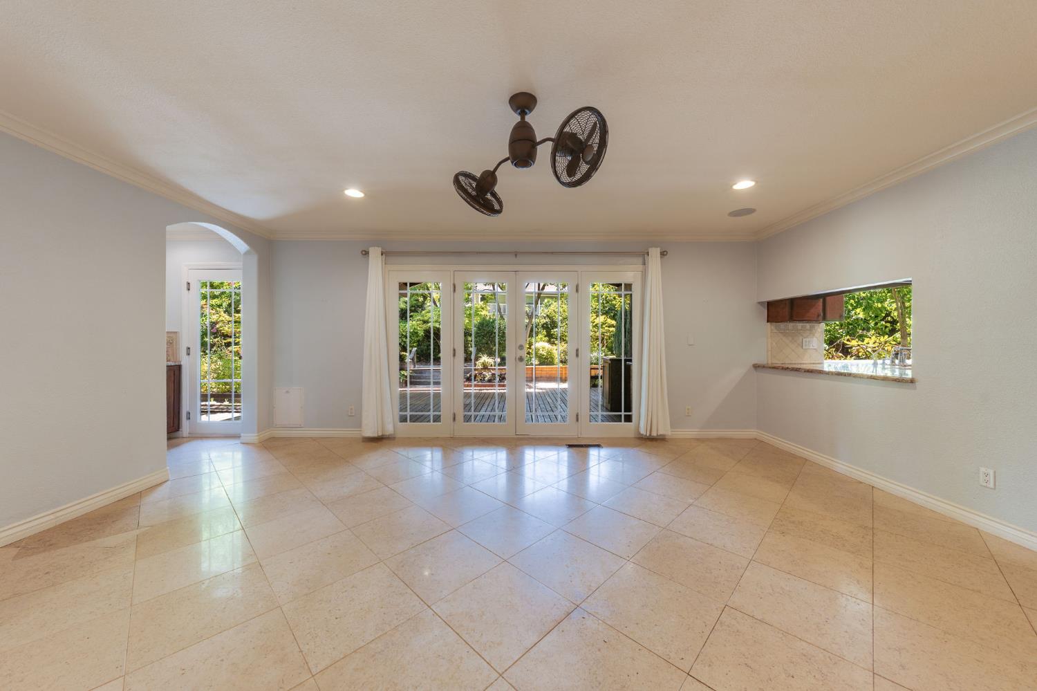 Detail Gallery Image 24 of 64 For 5352 Wedge Cir, Fair Oaks,  CA 95628 - 3 Beds | 2 Baths