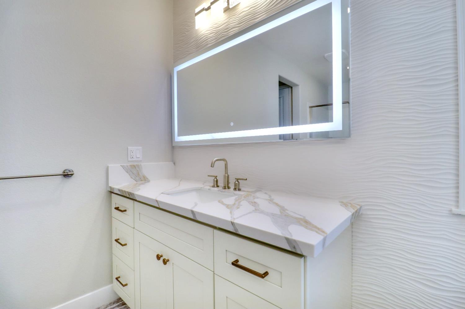 Detail Gallery Image 33 of 44 For 8594 Sona Way, Elk Grove,  CA 95757 - 6 Beds | 5/1 Baths