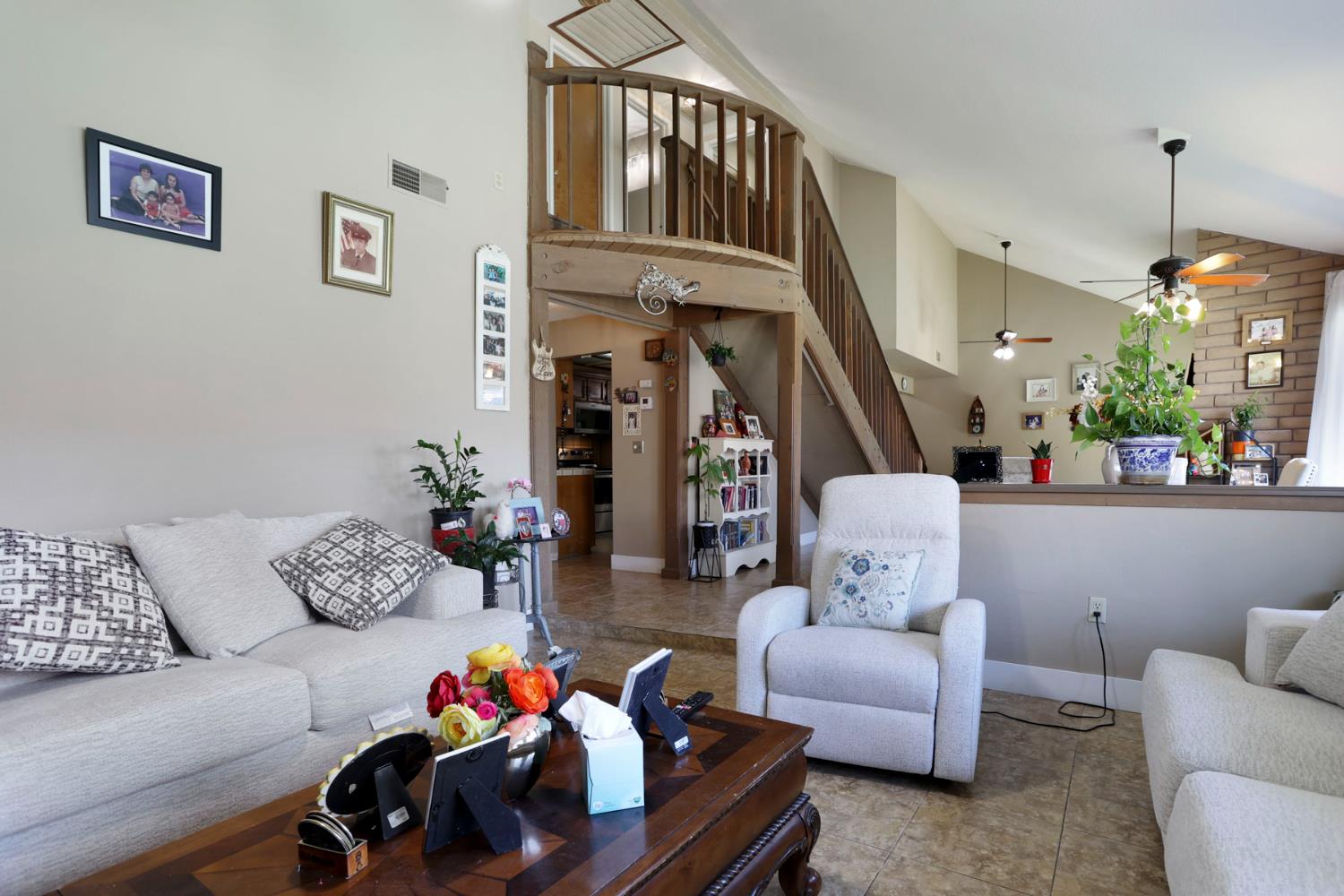 Detail Gallery Image 11 of 47 For 2300 Senimi Cir, Ceres,  CA 95307 - 4 Beds | 3 Baths