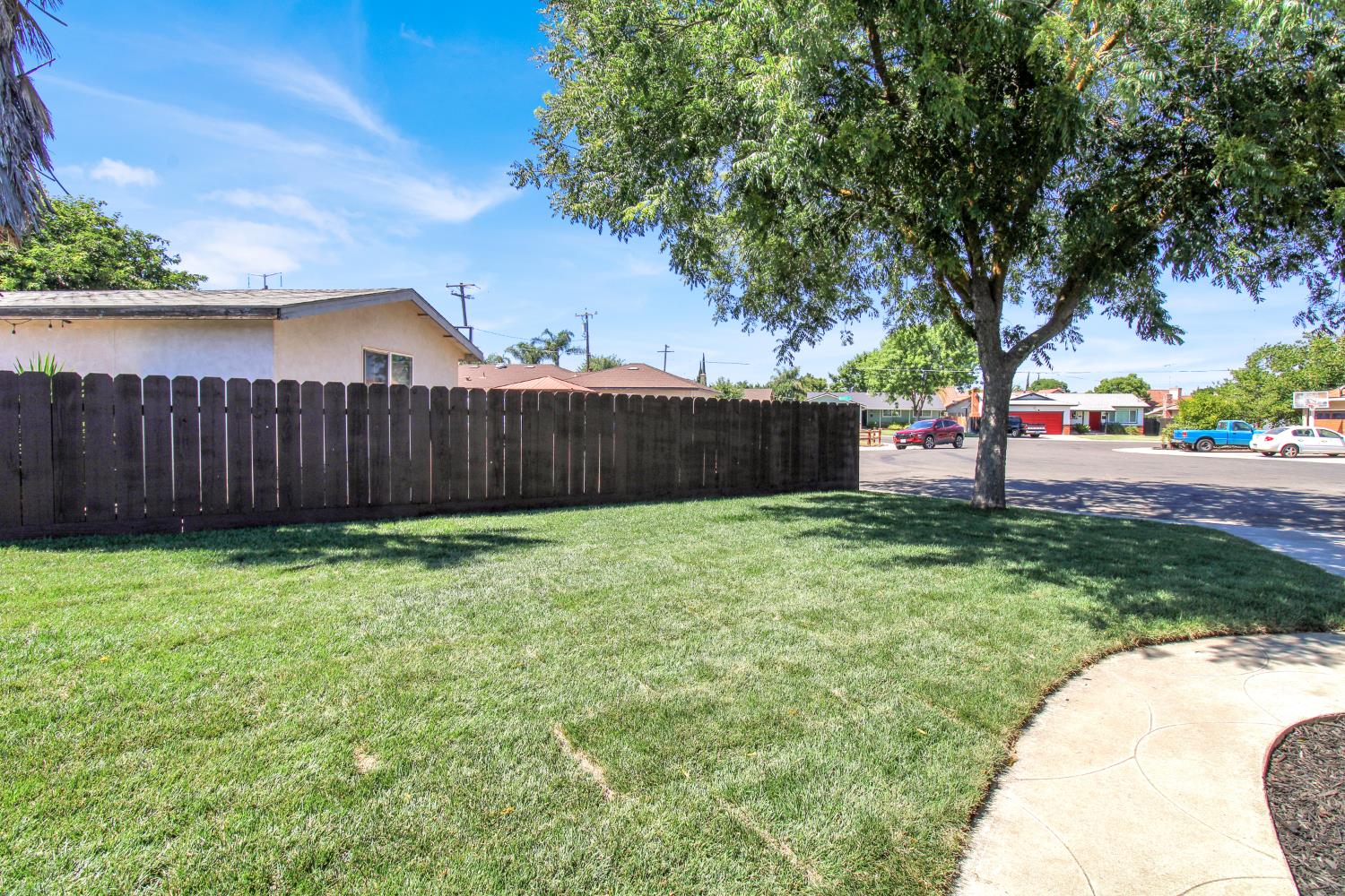 Detail Gallery Image 10 of 45 For 3212 Lotus Ct, Ceres,  CA 95307 - 3 Beds | 2 Baths