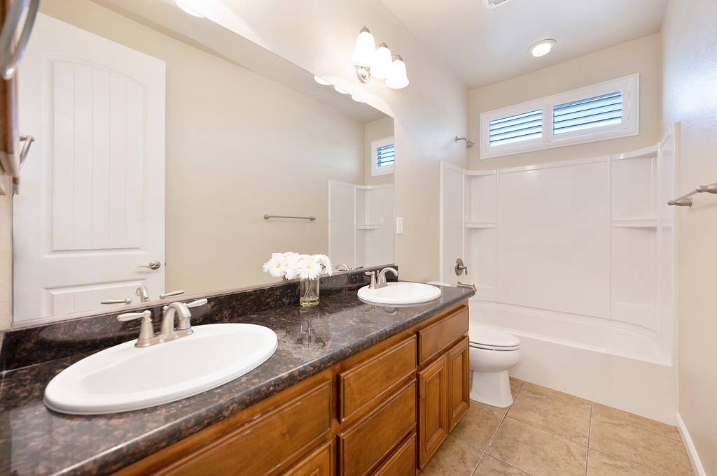 Detail Gallery Image 24 of 40 For 3096 Apache St, West Sacramento,  CA 95691 - 4 Beds | 3 Baths