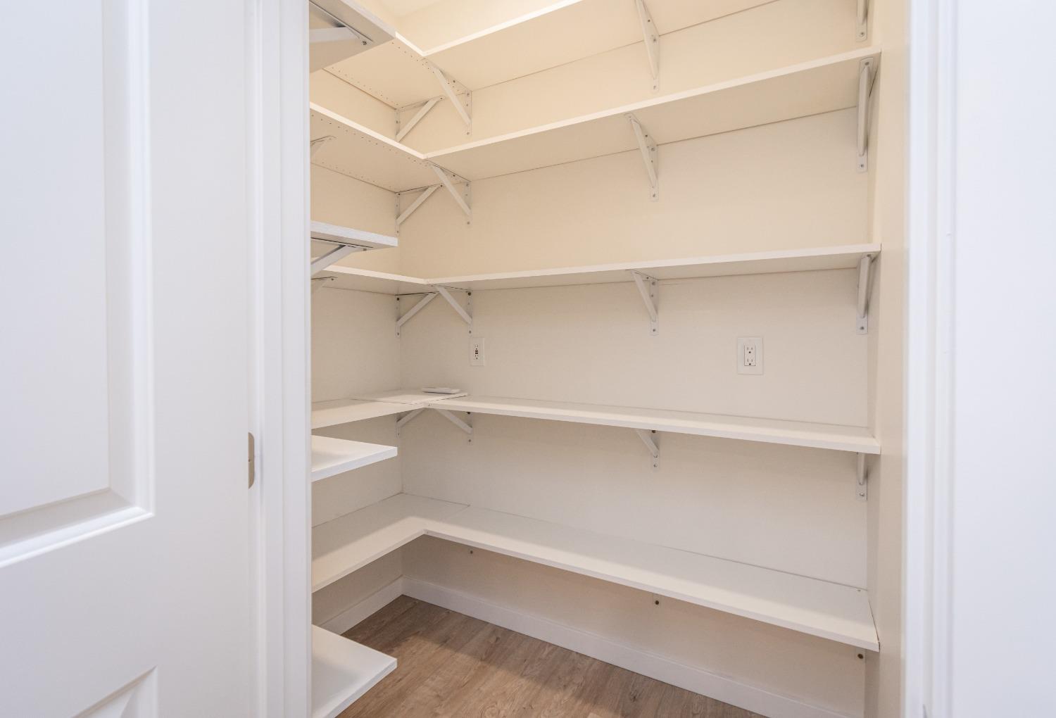 Detail Gallery Image 31 of 84 For 1269 B St, Walnut Grove,  CA 95690 - 4 Beds | 2 Baths