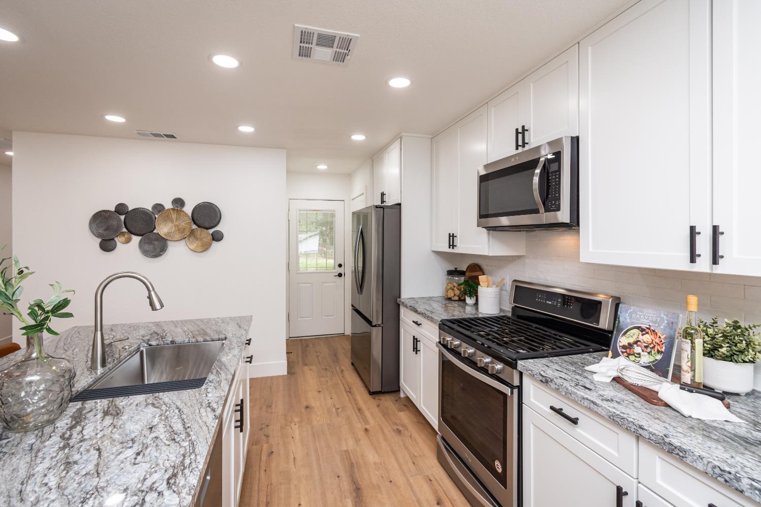 Detail Gallery Image 36 of 62 For 4924 Buena Vista Ave, Fair Oaks,  CA 95628 - 3 Beds | 2 Baths