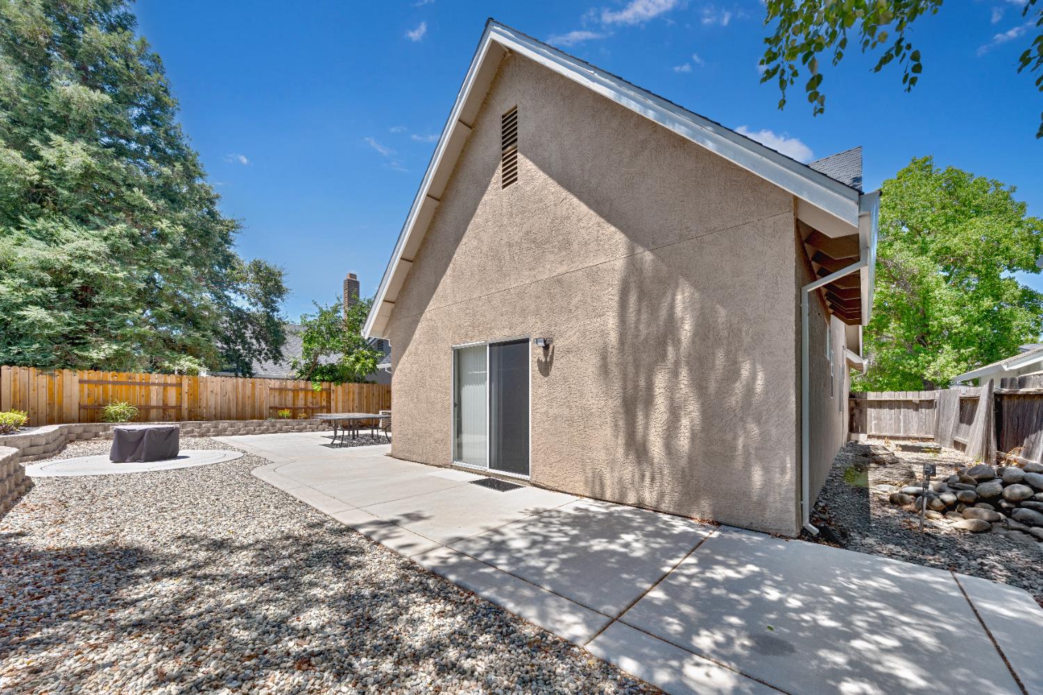 Detail Gallery Image 34 of 36 For 6736 Folkstone Way, Elk Grove,  CA 95758 - 4 Beds | 3 Baths