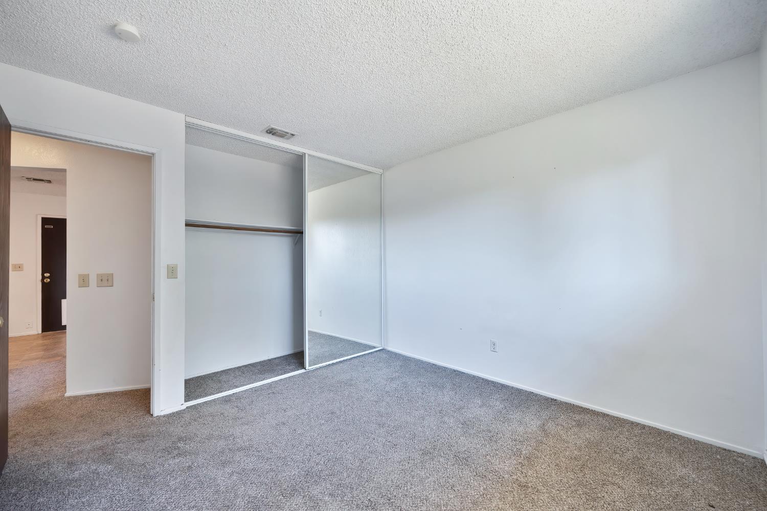 Detail Gallery Image 16 of 41 For 104 Briarcliff Ct, Folsom,  CA 95630 - 3 Beds | 2 Baths